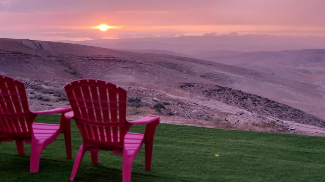 Hotel Sun, Mountain & Adventure à Arad Extérieur photo